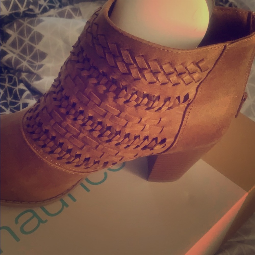 Ankle boots
